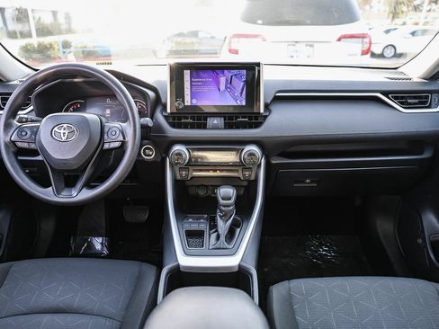 Used 2025 Toyota RAV4 XLE FWD image 2
