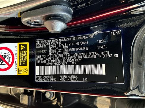 Used 2019 Toyota Highlander LE image 30