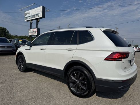 Used 2023 Volkswagen Tiguan SE AWD/4WD image 7