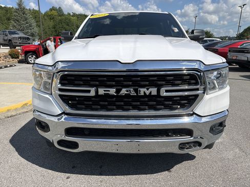 Used 2023 RAM 1500 Big Horn AWD/4WD image 3