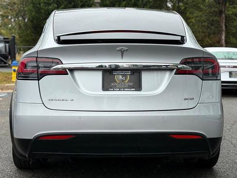 Used 2017 Tesla Model X 100D image 4