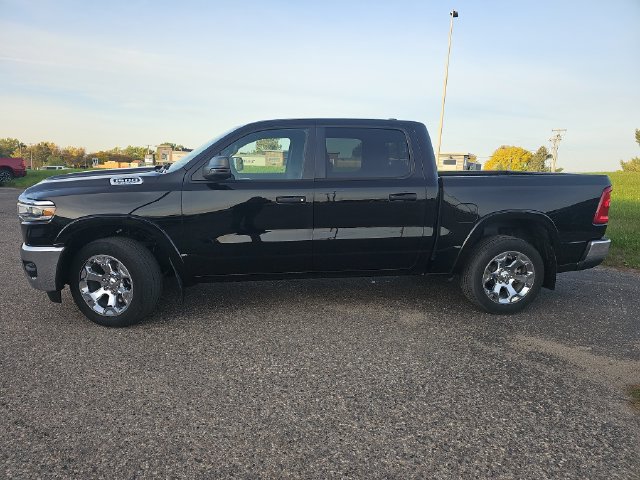 Used 2025 RAM 1500 Big Horn AWD/4WD image 2