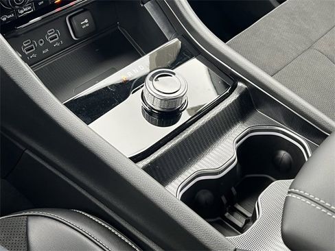 New 2025 Jeep Grand Cherokee Altitude image 28
