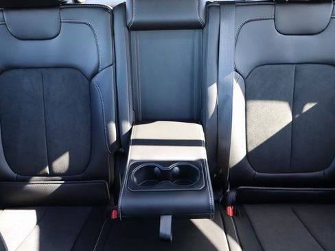 New 2026 Jeep Grand Cherokee Laredo image 35