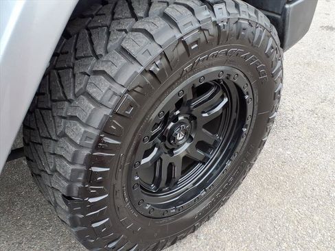 Used 2015 Jeep Wrangler Unlimited Sahara w/ Dual Top Group image 11