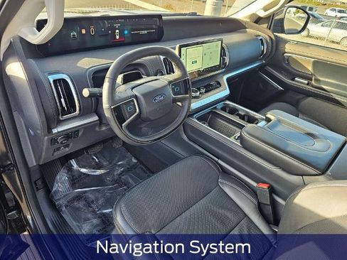 Certified 2025 Ford Expedition Max Platinum image 3