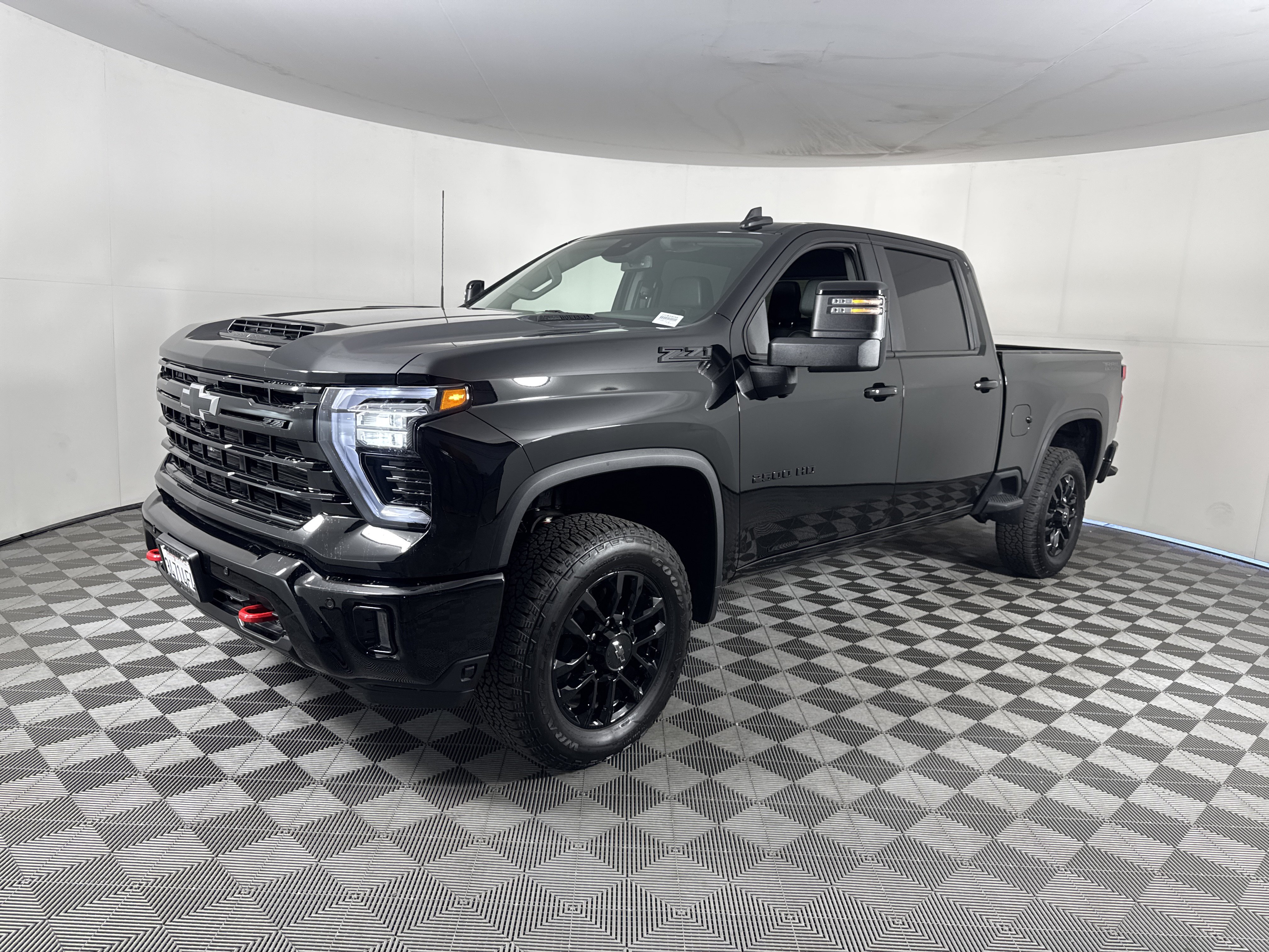 Used 2025 Chevrolet Silverado 2500 LT w/ Trail Boss Package AWD/4WD image 11