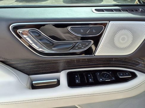 Used 2024 Lincoln Navigator Black Label AWD/4WD image 23