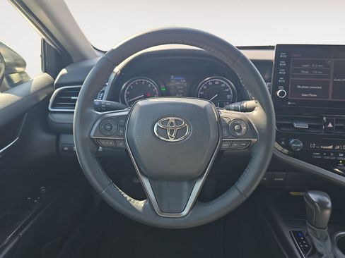 Used 2022 Toyota Camry SE w/ Audio Upgrade Package FWD image 11