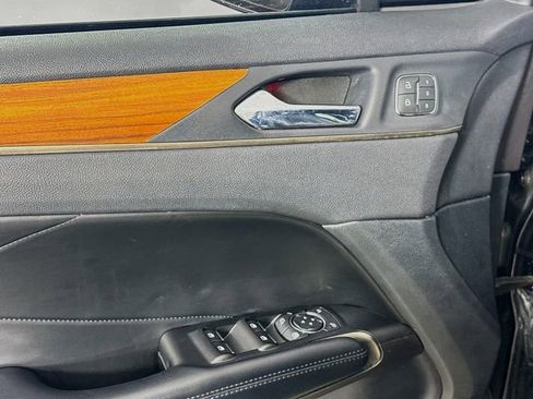 Used 2019 Lincoln MKC Reserve image 21