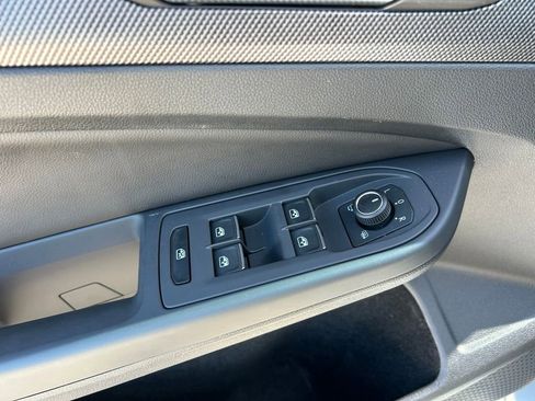 Used 2025 Volkswagen GTI SE w/ SE Leather Seating Package FWD image 19
