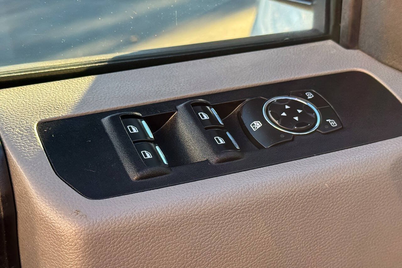Used 2020 Ford F250 XL w/ Power Equipment Group AWD/4WD image 24