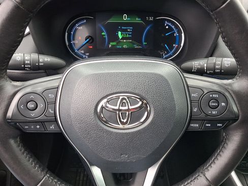 Used 2021 Toyota RAV4 XSE image 22