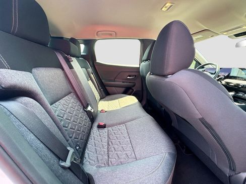 Used 2026 Nissan Kicks SV FWD image 27