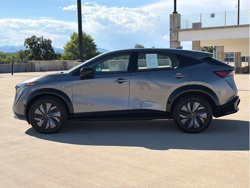 Used 2024 Nissan Ariya AWD image 8