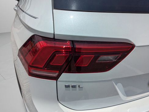 Used 2023 Volkswagen Tiguan SEL R-Line AWD/4WD image 46