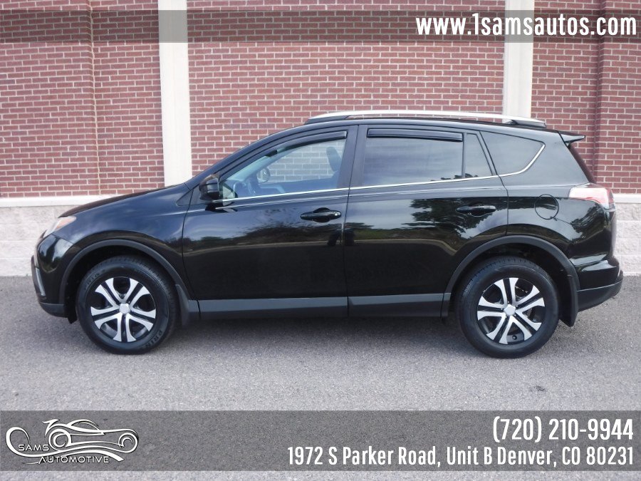 Used 2018 Toyota RAV4 LE w/ Carpet Mat Package AWD/4WD image 26