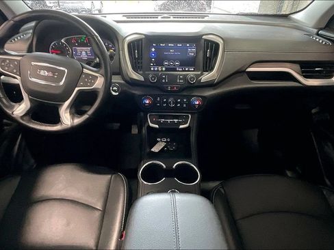 Used 2024 GMC Terrain SLT AWD/4WD image 6
