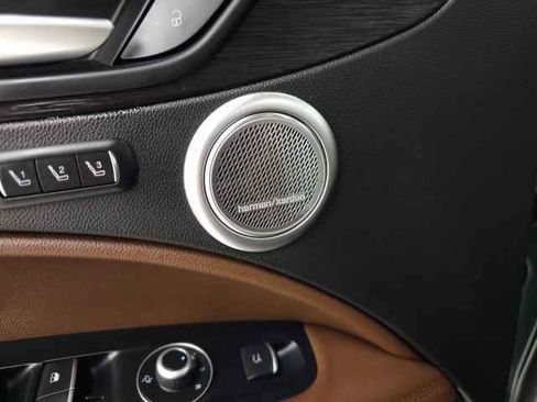 Used 2019 Alfa Romeo Stelvio AWD image 16