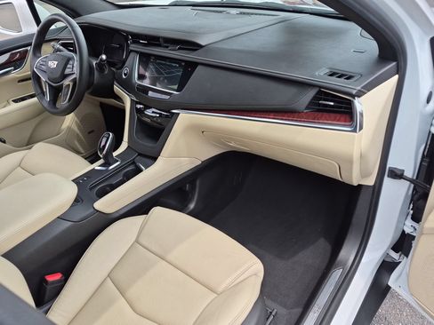 Certified 2019 Cadillac XT5 Luxury AWD/4WD image 29