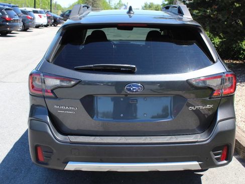 Used 2021 Subaru Outback Limited XT AWD/4WD image 8