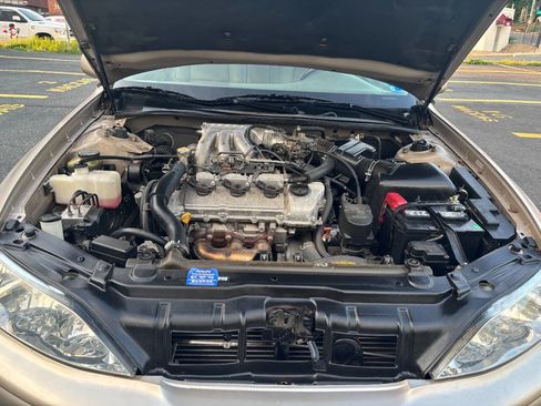 Used 2001 Lexus ES 330 FWD image 15