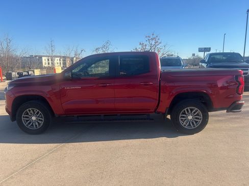 Used 2023 Chevrolet Colorado LT w/ LT Convenience Package II image 2