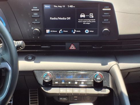 Certified 2025 Hyundai Elantra Sport FWD image 14