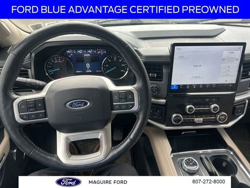 Used 2022 Ford Expedition XLT image 20