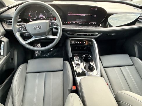 New 2025 Audi Q5 Premium Plus image 14