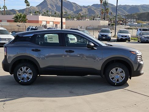 New 2026 Nissan Kicks S image 5