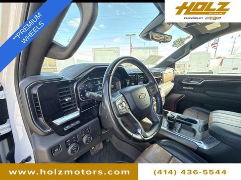 Certified 2023 Chevrolet Silverado 1500 High Country w/ Technology Package image 11