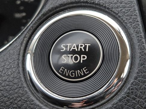 Used 2016 Nissan Rogue SV image 31