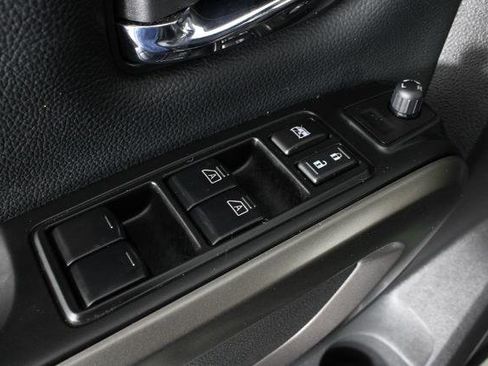 Certified 2024 Nissan Titan SV w/ SV Bronze Edition Package image 22