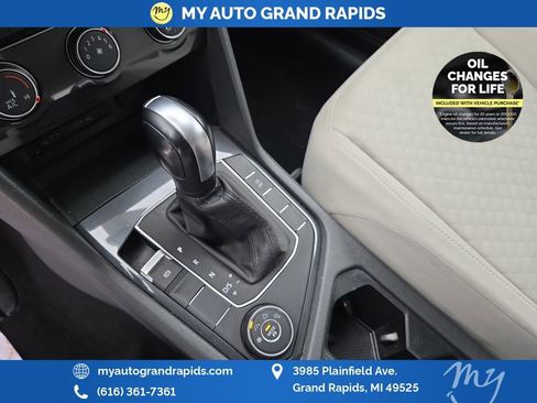 Used 2020 Volkswagen Tiguan S w/ 3rd Row Seat Package image 34