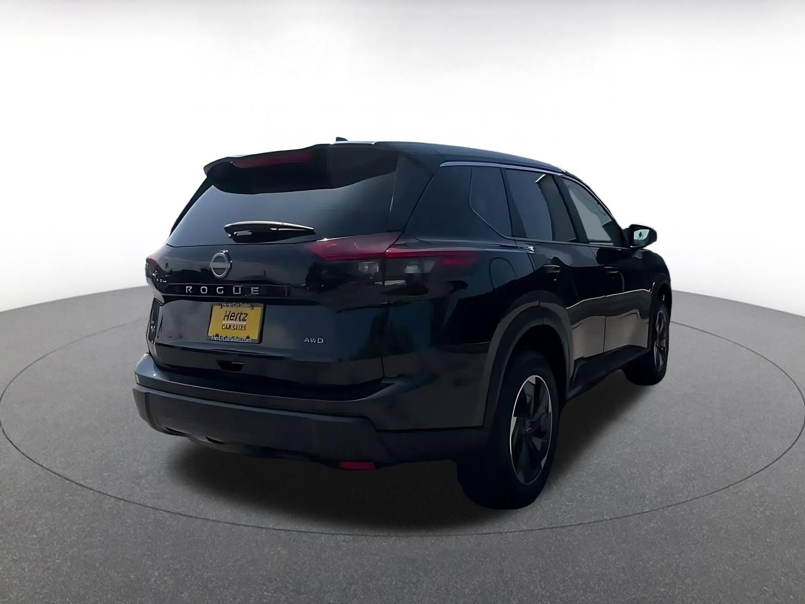 Used 2025 Nissan Rogue SV AWD/4WD image 14