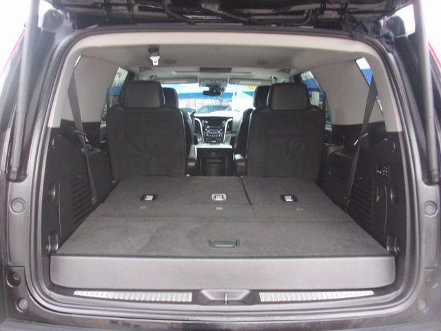Used 2020 Cadillac Escalade Premium Luxury AWD/4WD image 36