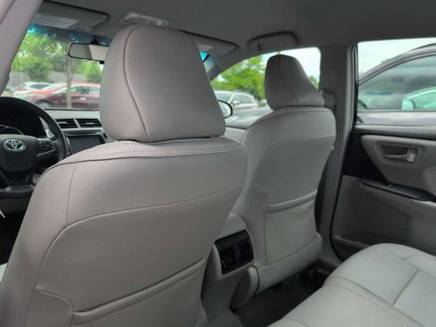 Used 2016 Toyota Camry XLE FWD image 18