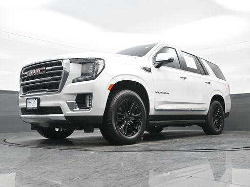 Used 2021 GMC Yukon SLT w/ SLT Premium Package image 28