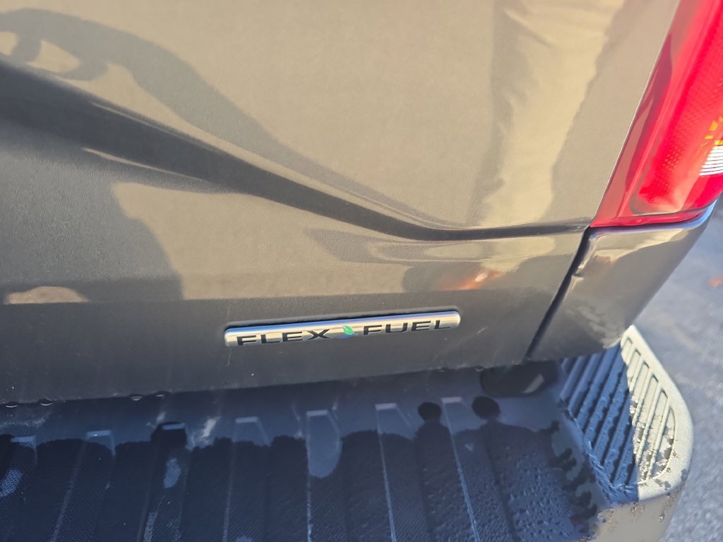 Used 2016 Ford F150 XLT RWD image 9