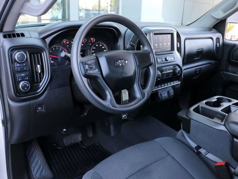 Used 2022 Chevrolet Silverado 1500 Custom Trail Boss w/ LPO, Dark Essentials Package AWD/4WD image 18