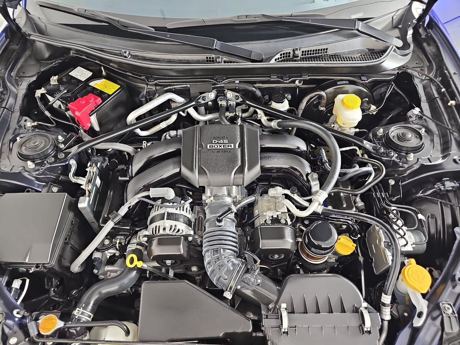 Used 2024 Toyota GR86 RWD image 12