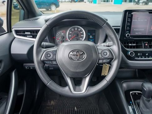 Used 2022 Toyota Corolla SE image 32