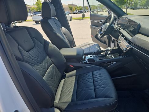 Used 2025 Kia Telluride EX X-Line AWD/4WD image 10