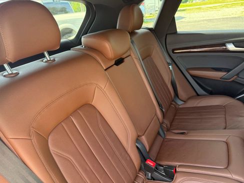 Used 2019 Audi Q5 2.0T Premium w/ Convenience Package AWD/4WD image 22