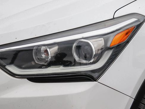 Used 2017 Hyundai Santa Fe FWD w/ SE Ultimate Tech Package 03 image 2