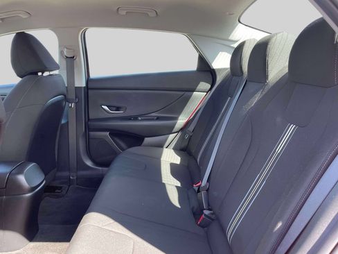 Certified 2023 Hyundai Elantra SEL FWD image 12
