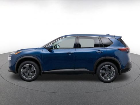 Used 2025 Nissan Rogue SV FWD image 4