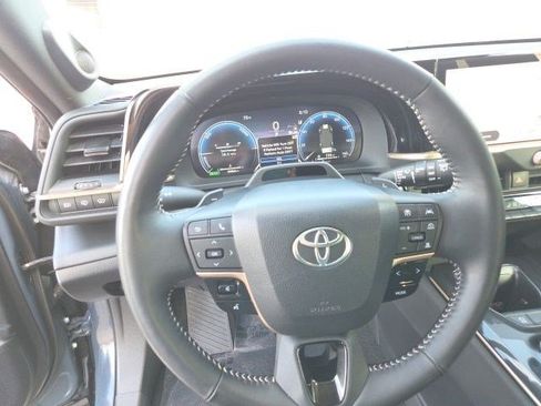 Used 2025 Toyota Crown Signia w/ Advanced Technology Package AWD/4WD image 12