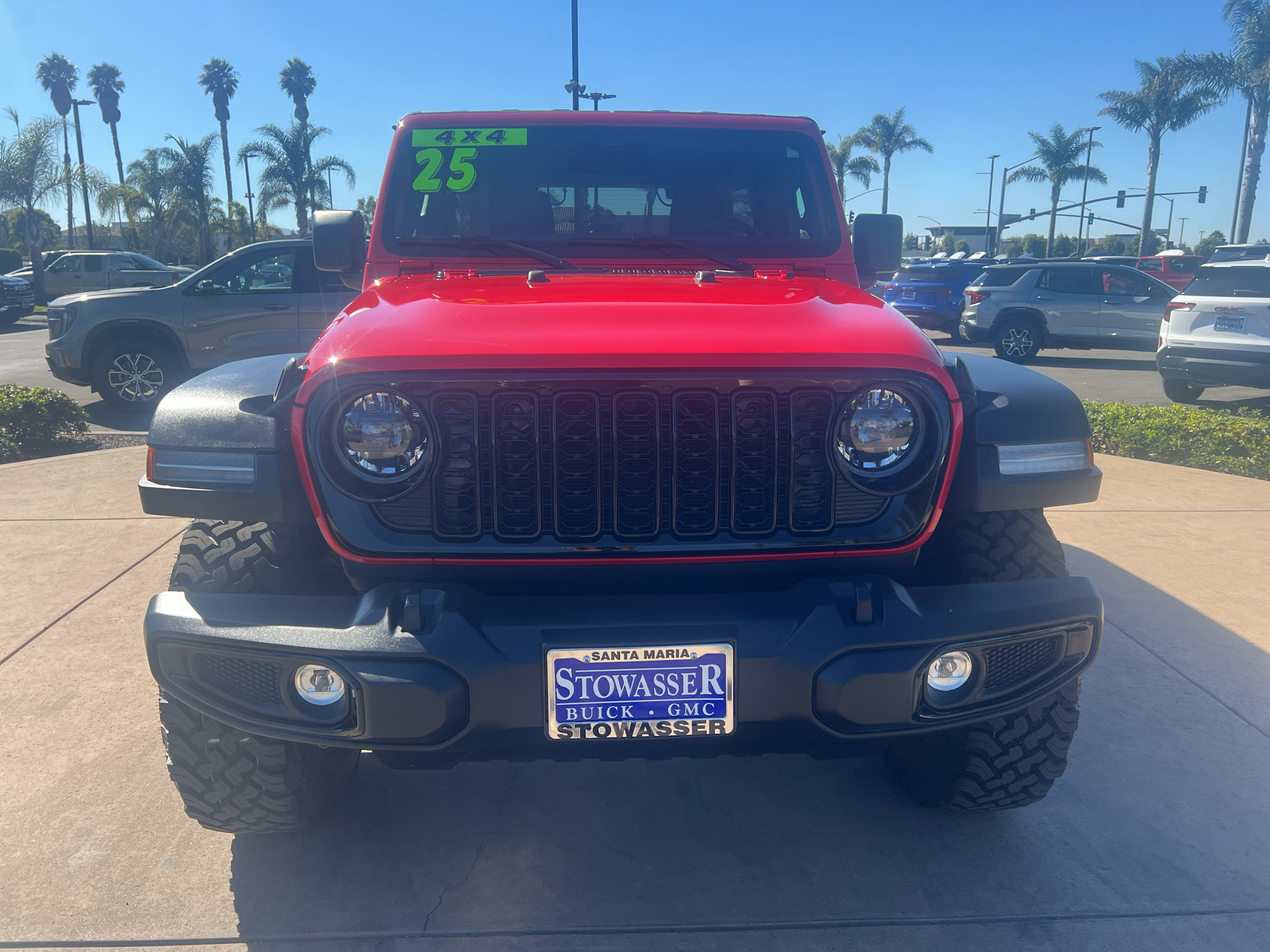 Used 2025 Jeep Wrangler Unlimited Sport AWD/4WD image 2